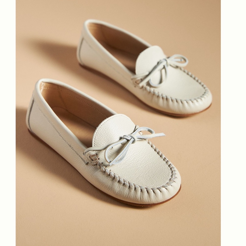 Nwt Elegant Cream driving Loafers